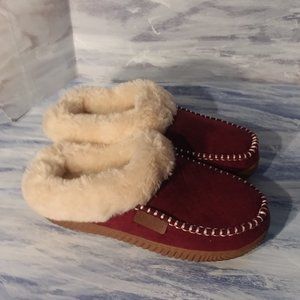 Ultraideas Slippers Men size Medium 7-8